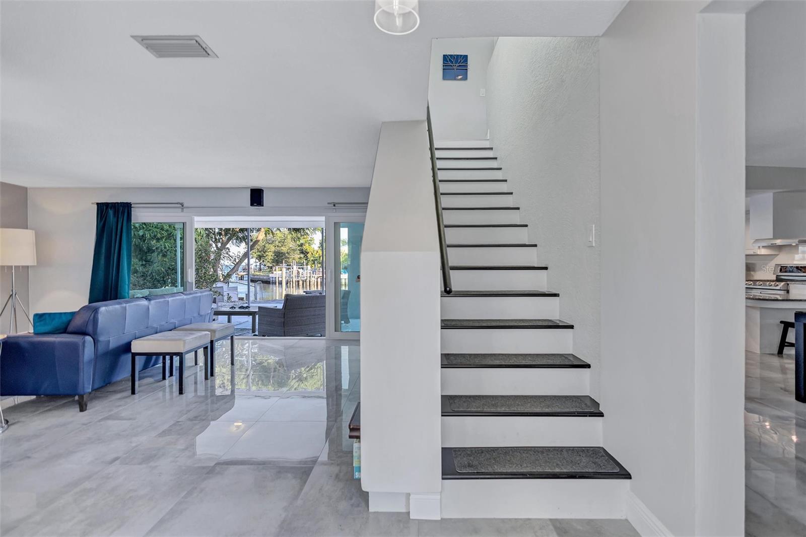 LEWIS ISLAND - Residential