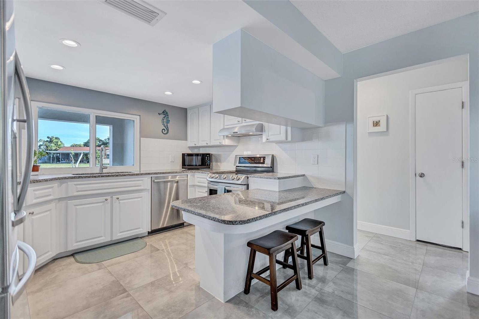 LEWIS ISLAND - Residential