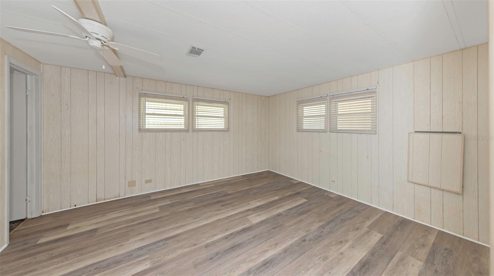 STONEHEDGE ON THE HILL M/H PARK CO-OP UNREC - Residential