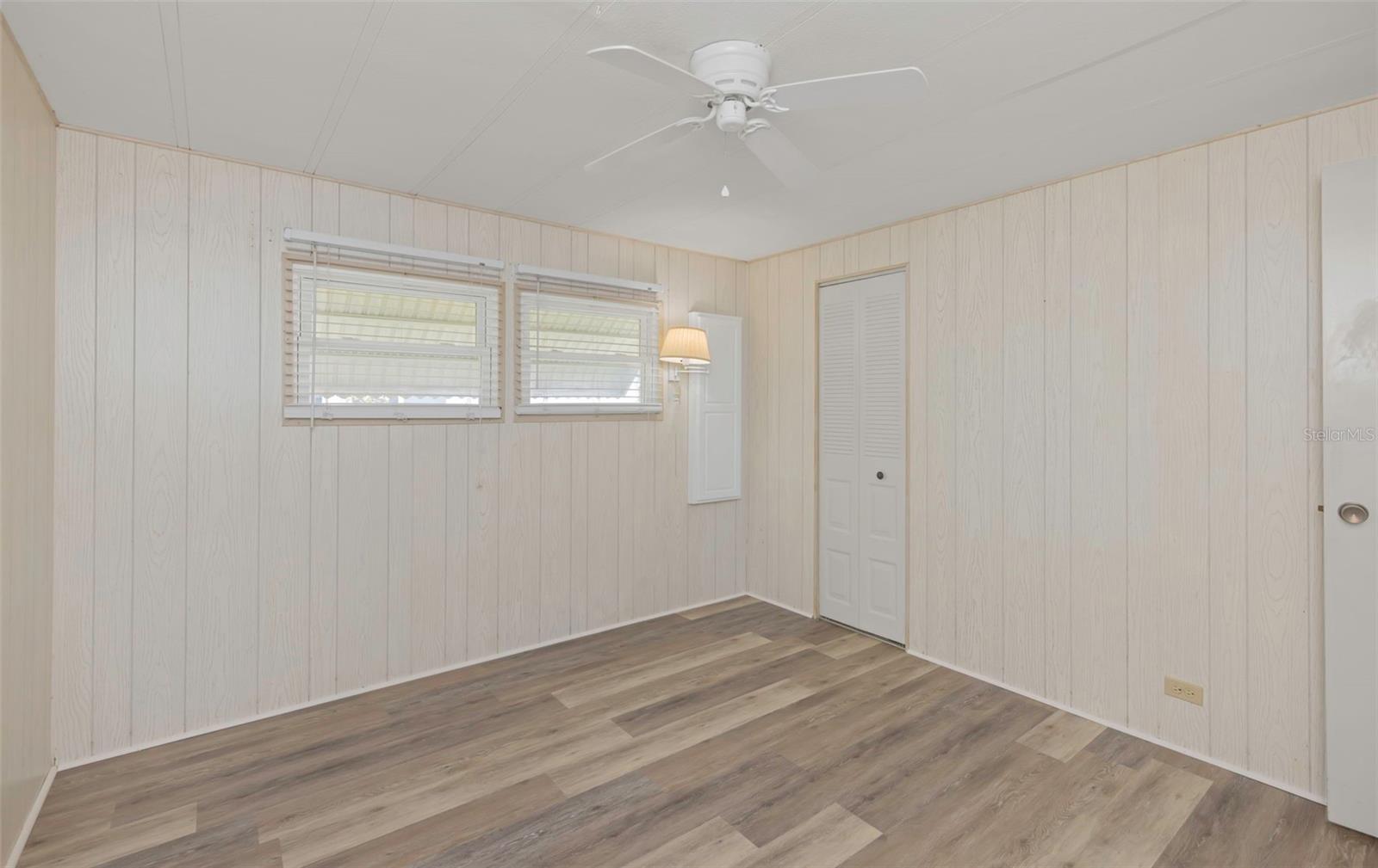 STONEHEDGE ON THE HILL M/H PARK CO-OP UNREC - Residential