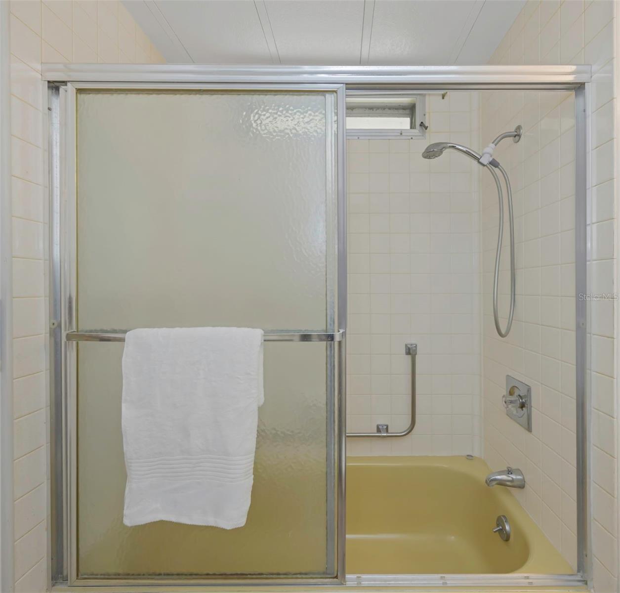 STONEHEDGE ON THE HILL M/H PARK CO-OP UNREC - Residential