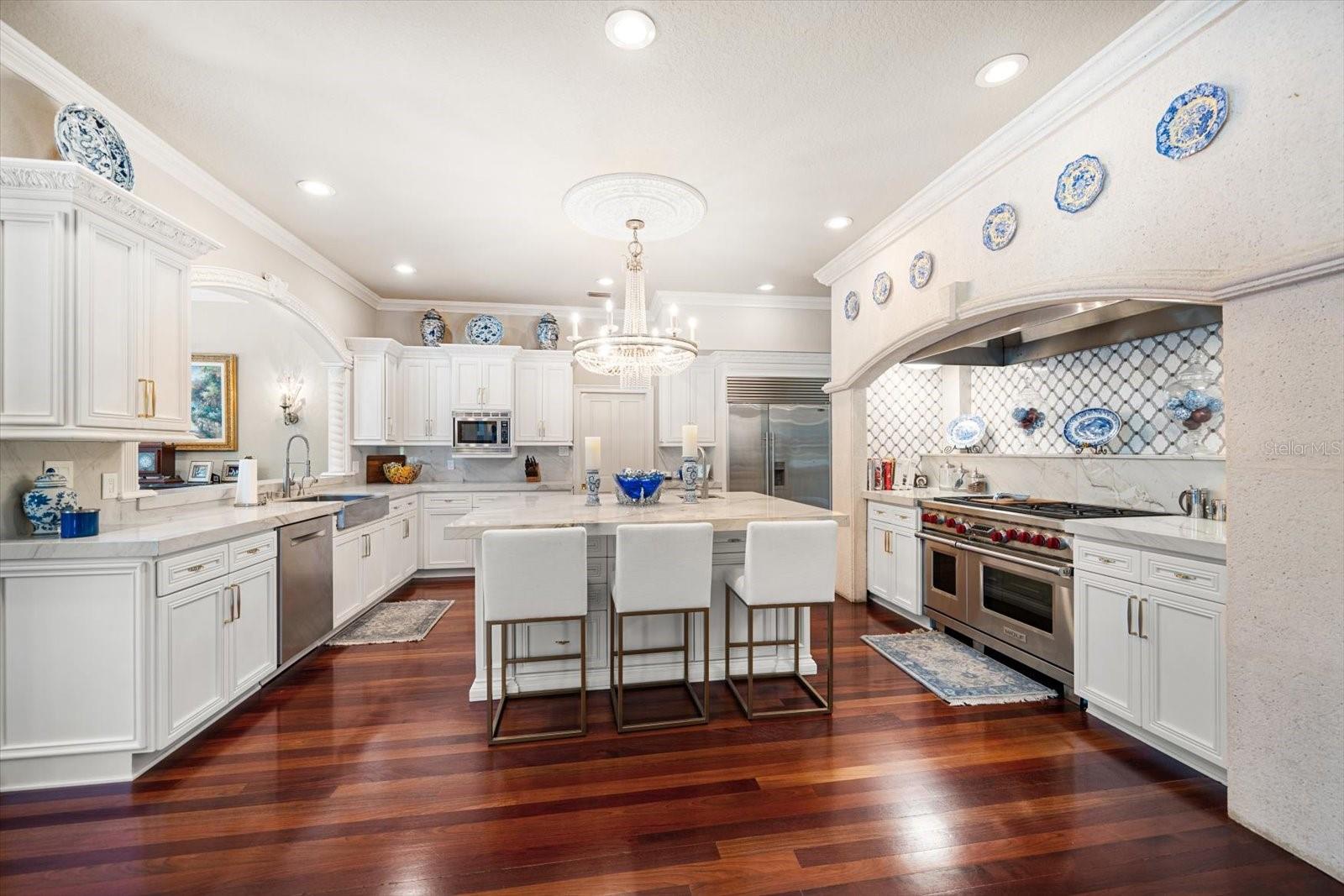 COACHMAN LAKES ESTATES - Residential