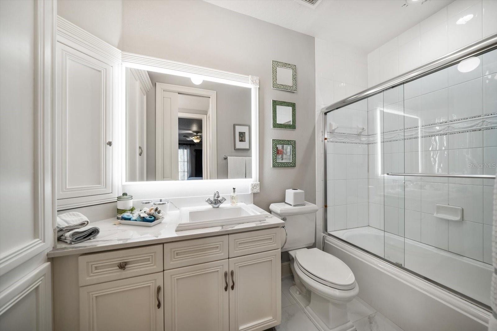 COACHMAN LAKES ESTATES - Residential