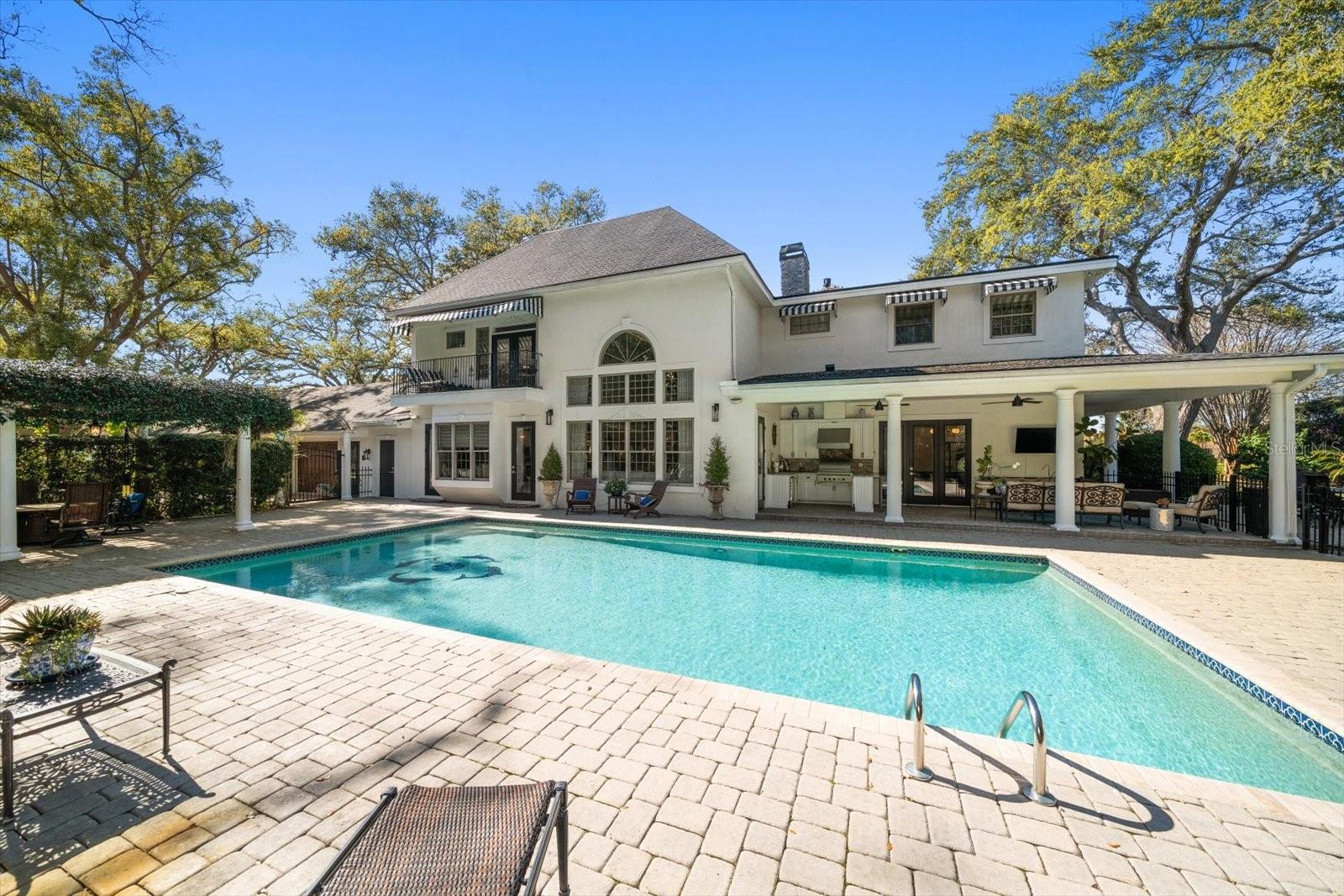 COACHMAN LAKES ESTATES - Residential