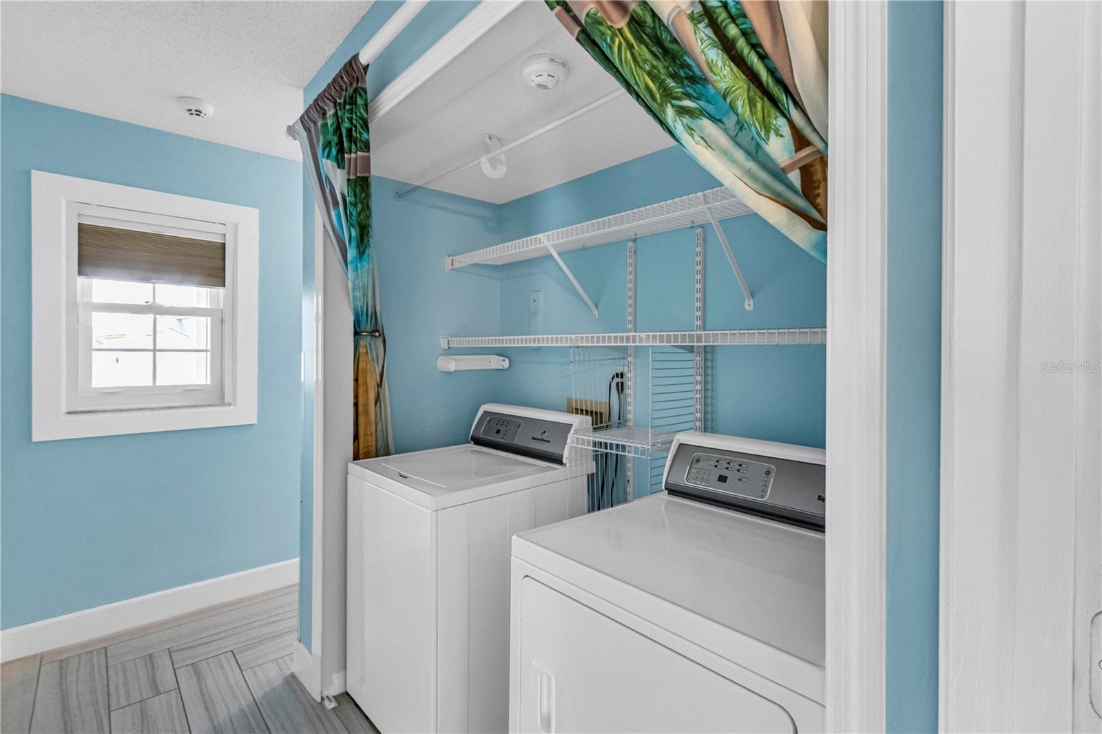 LAUREL RUN AT CRESCENT LAKES - Residential