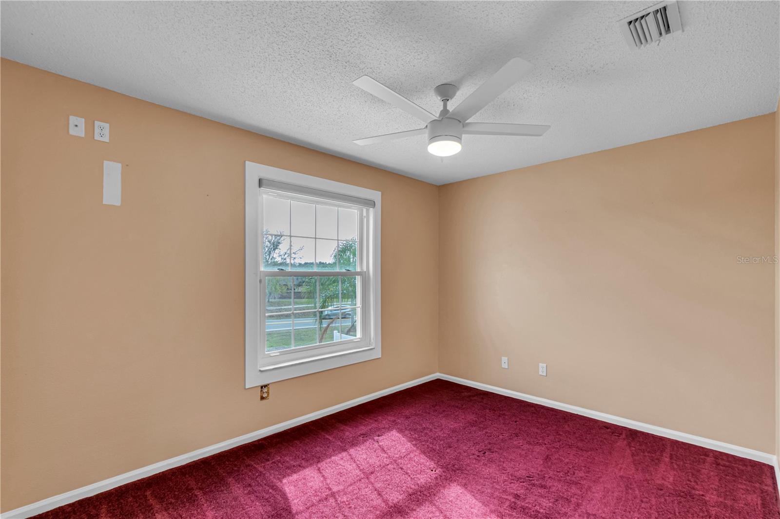 LAUREL RUN AT CRESCENT LAKES - Residential