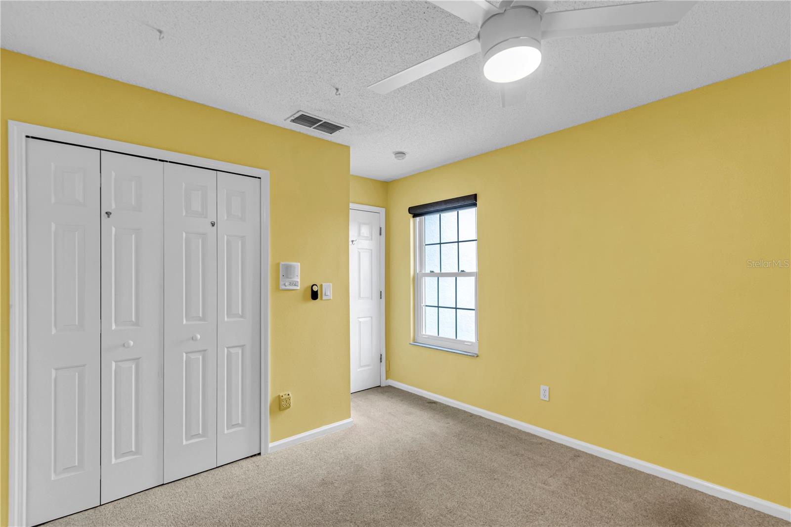 LAUREL RUN AT CRESCENT LAKES - Residential