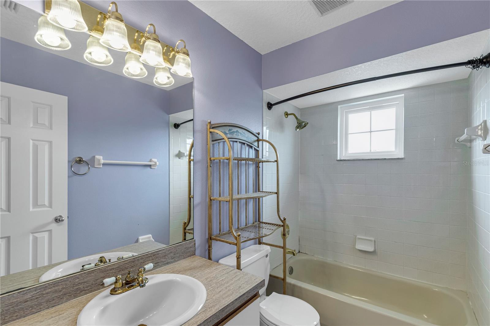 LAUREL RUN AT CRESCENT LAKES - Residential