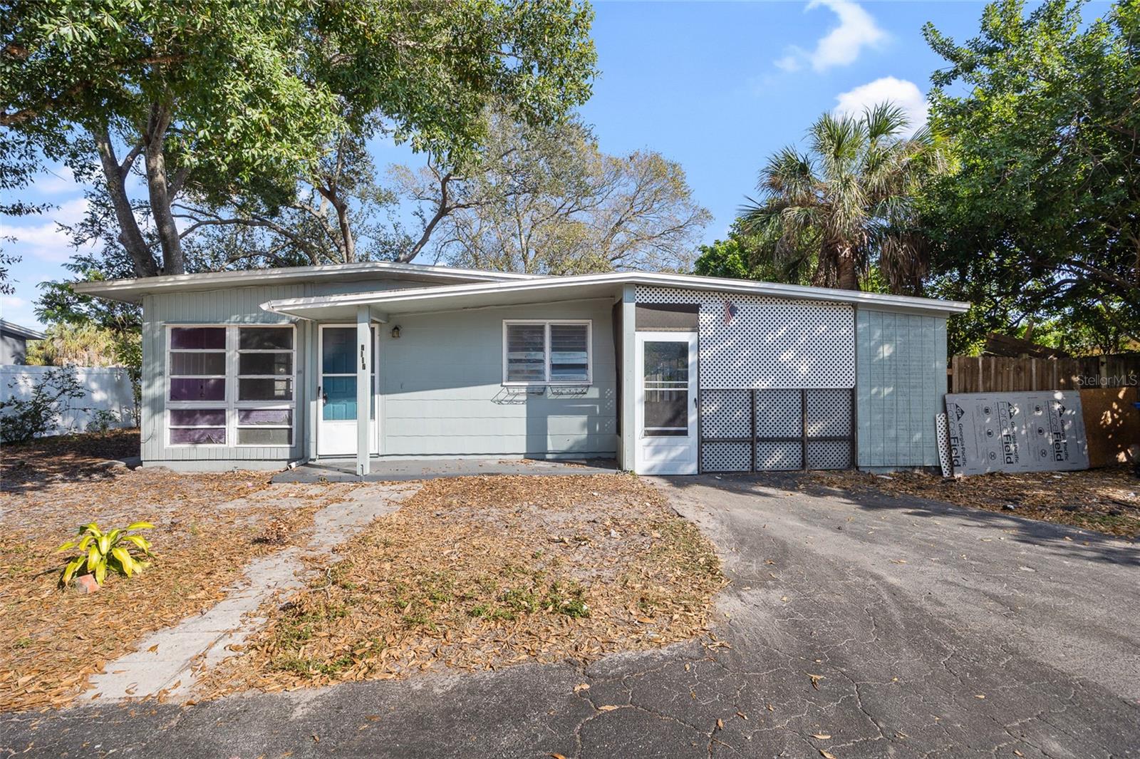 MEADOW LAWN 2ND ADD - Residential