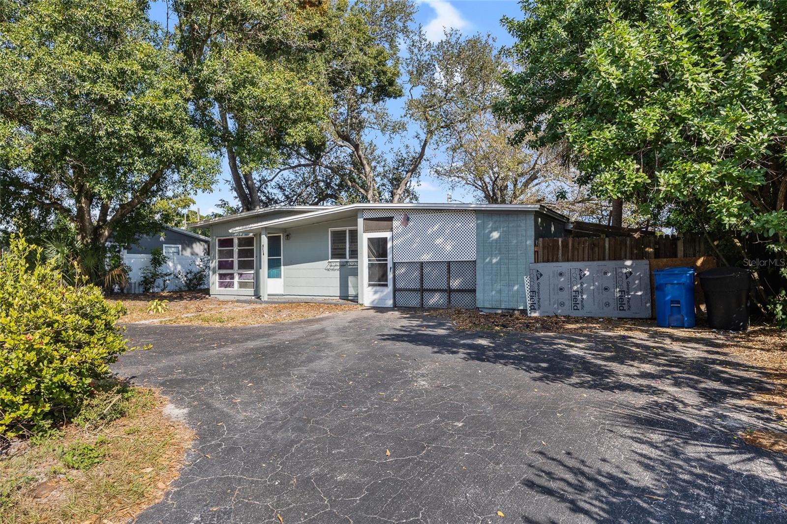 MEADOW LAWN 2ND ADD - Residential