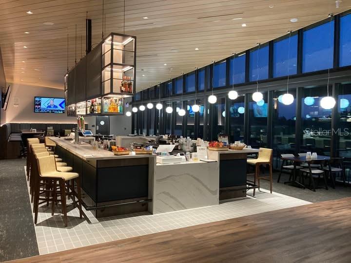 HERITAGE OAKS GOLF & COUNTRY CLUB - Residential