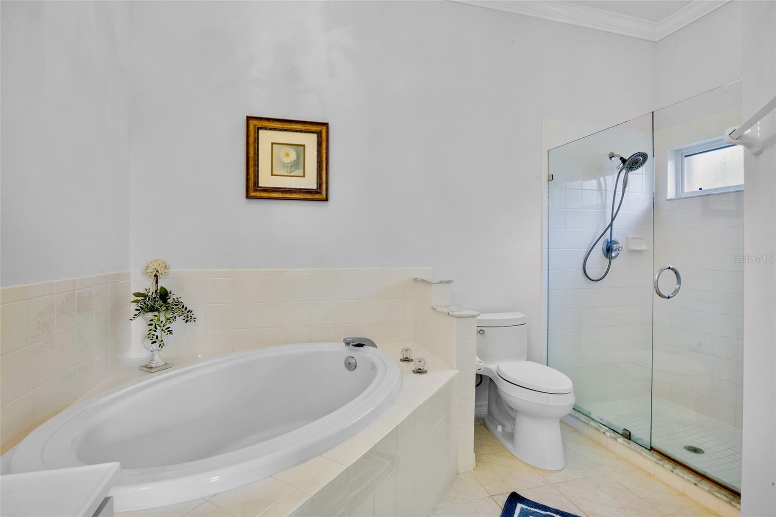 HERITAGE OAKS GOLF & COUNTRY CLUB - Residential