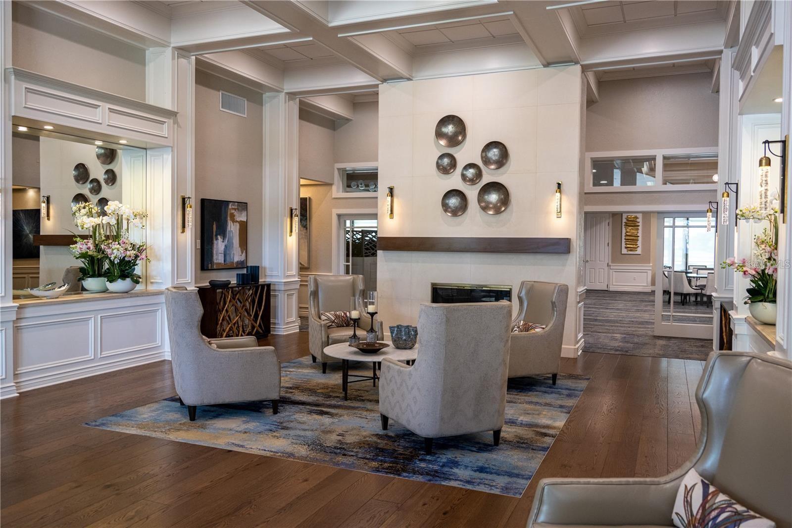 HERITAGE OAKS GOLF & COUNTRY CLUB - Residential