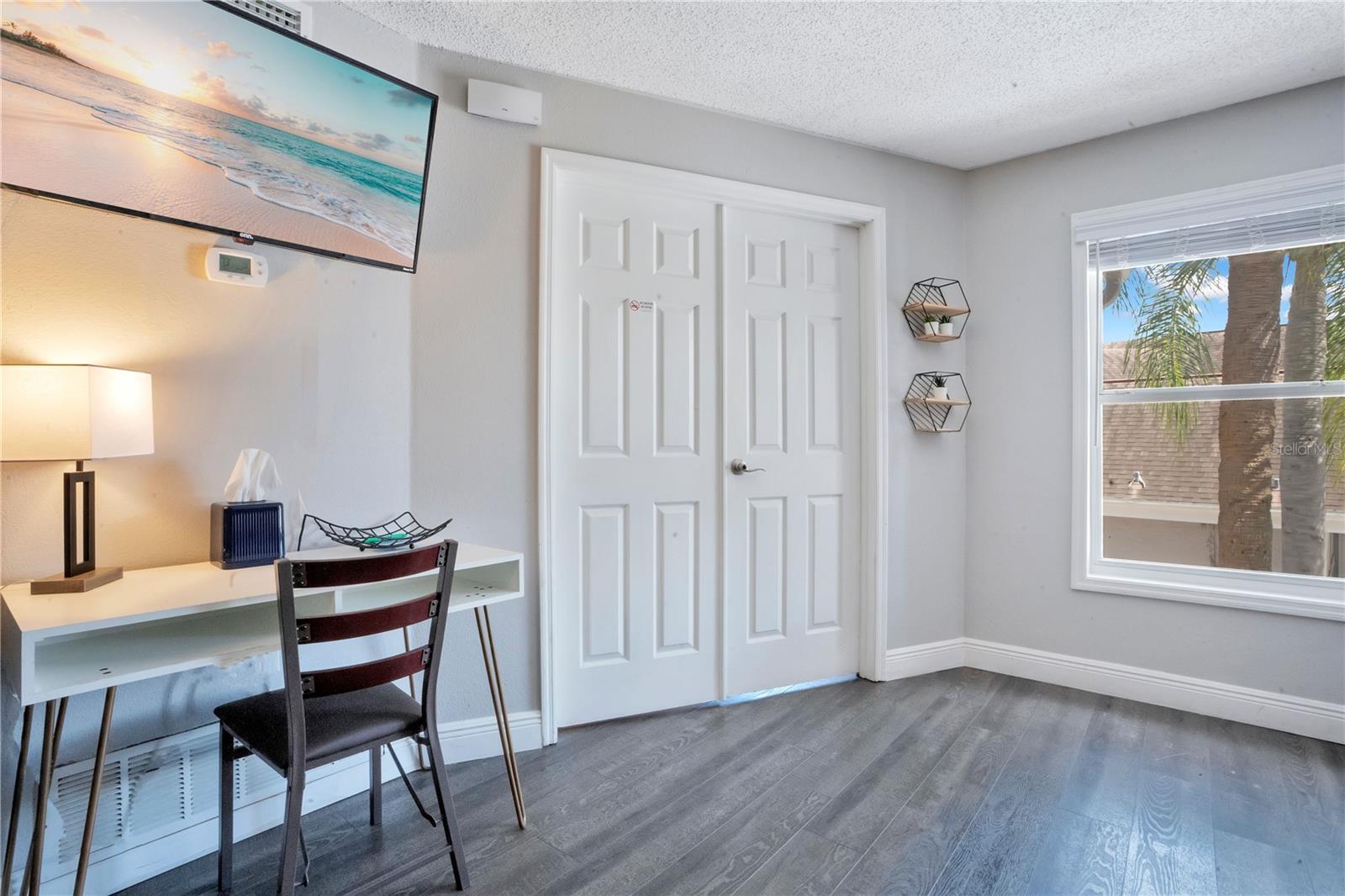 PARKWAY PALMS RESORT MAINGATE CONDO - Residential