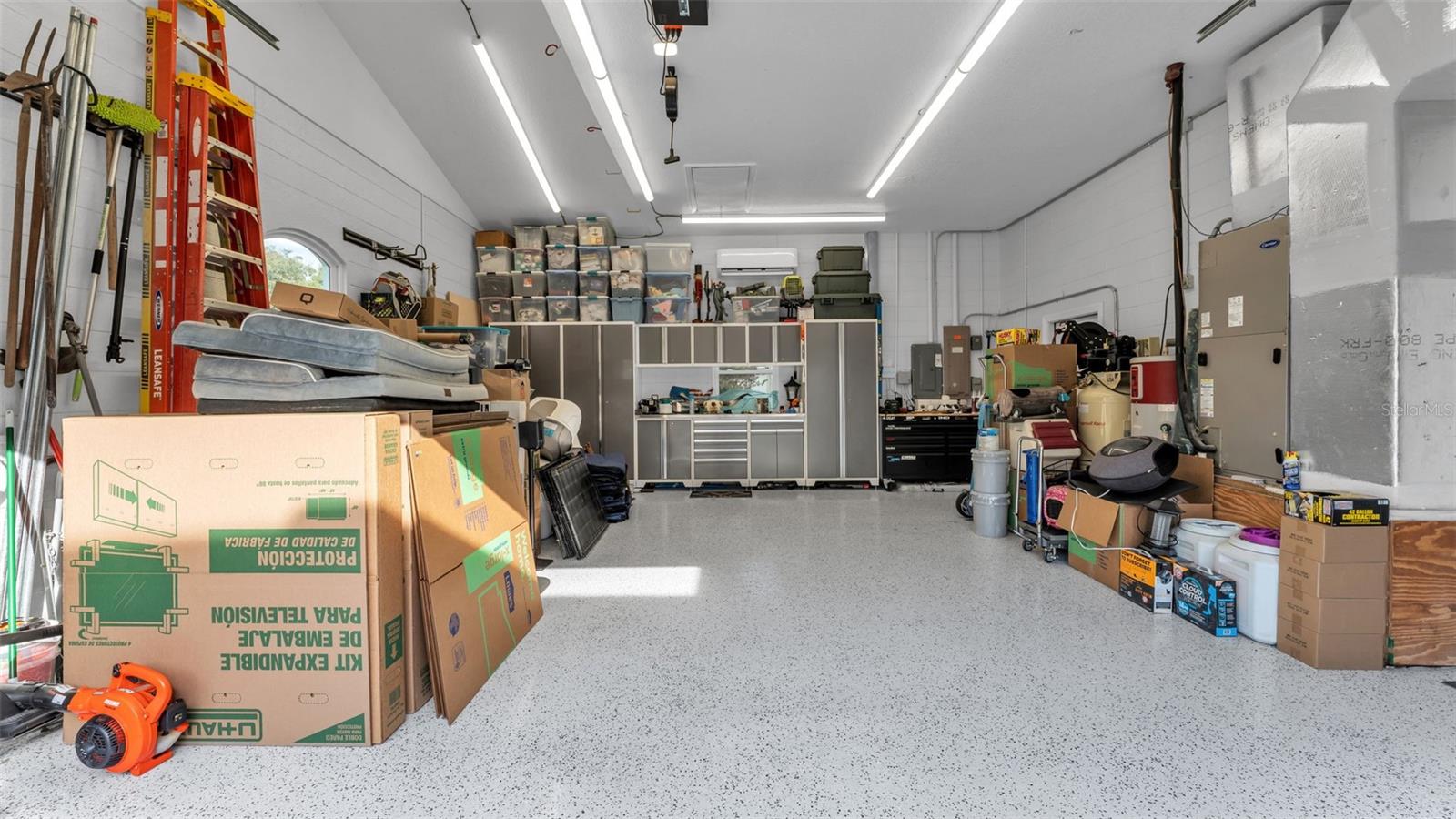 VAN FLEET ESTATES - Residential