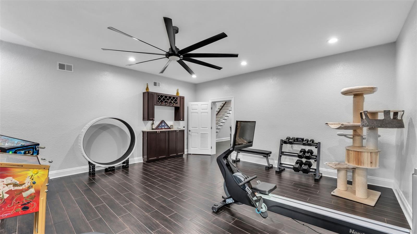 VAN FLEET ESTATES - Residential