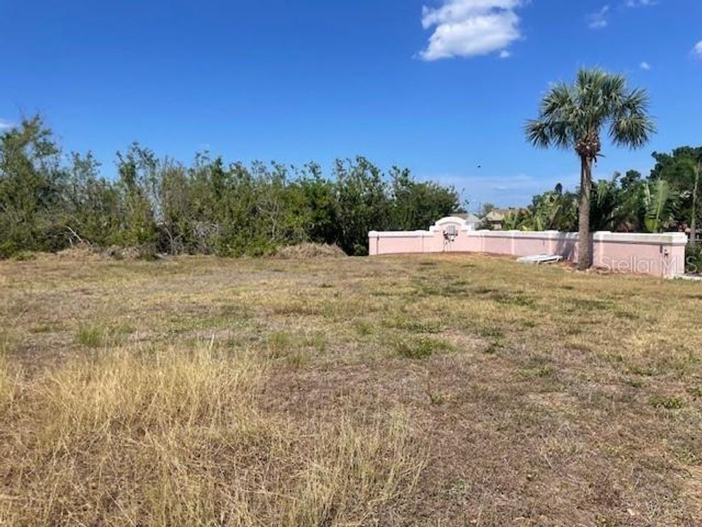 Photo of 33 Lino Road, North Port, FL 34287 (MLS # A4651521)