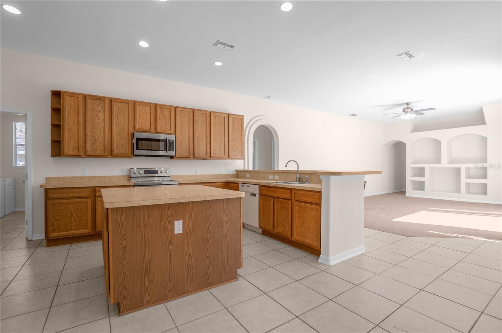 CITRUS SPGS UNIT 06 - Residential