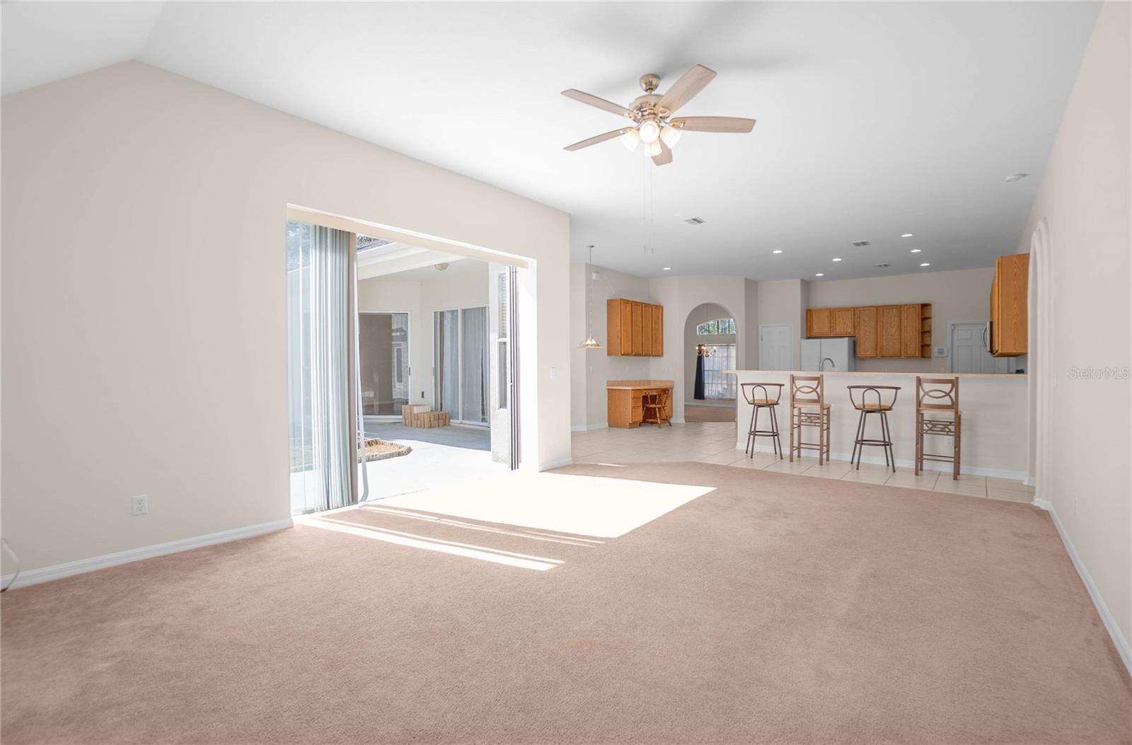 CITRUS SPGS UNIT 06 - Residential