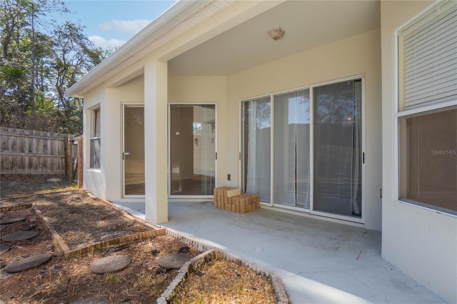 CITRUS SPGS UNIT 06 - Residential