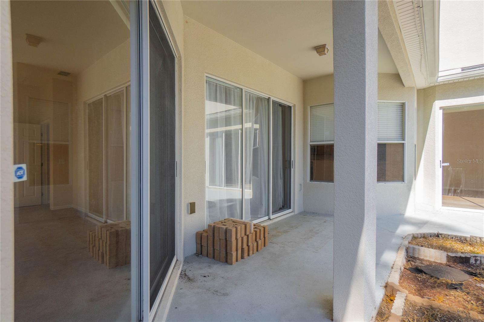 CITRUS SPGS UNIT 06 - Residential