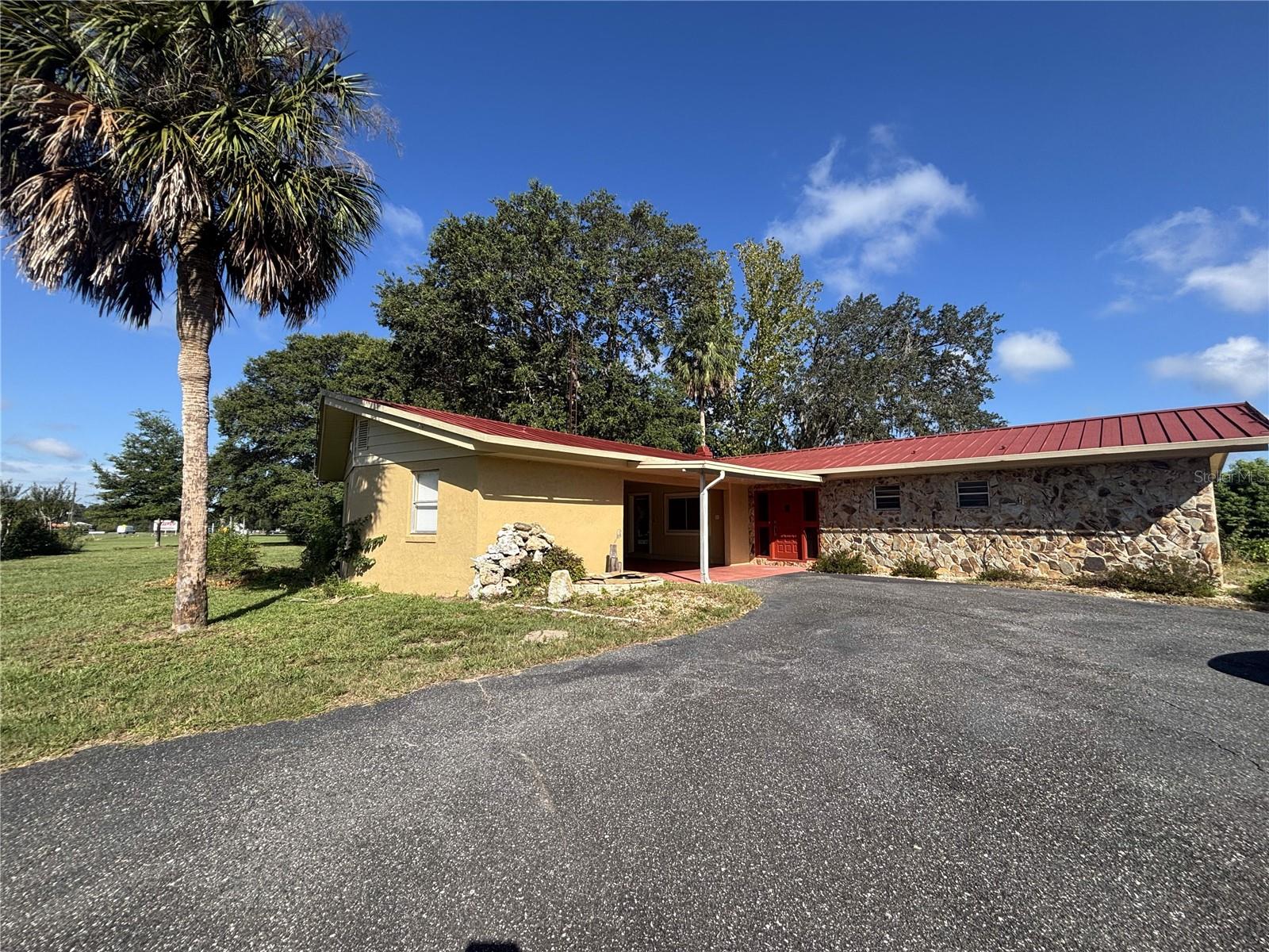 Wonderful site house from 1975 with a view beautiful fields and countless opportunities. An in-law apartment is attached to this three-bedroom, three-bathroom house, making it ideal for extra family members to remain nearby. With more than 6 acres of property, you can choose to live here or use it for a business that you want to pursue. There is a fantastic location on 484 at Monroe's Corner, where you can also make money for a billboard sign. I would be delighted to show you this house!
