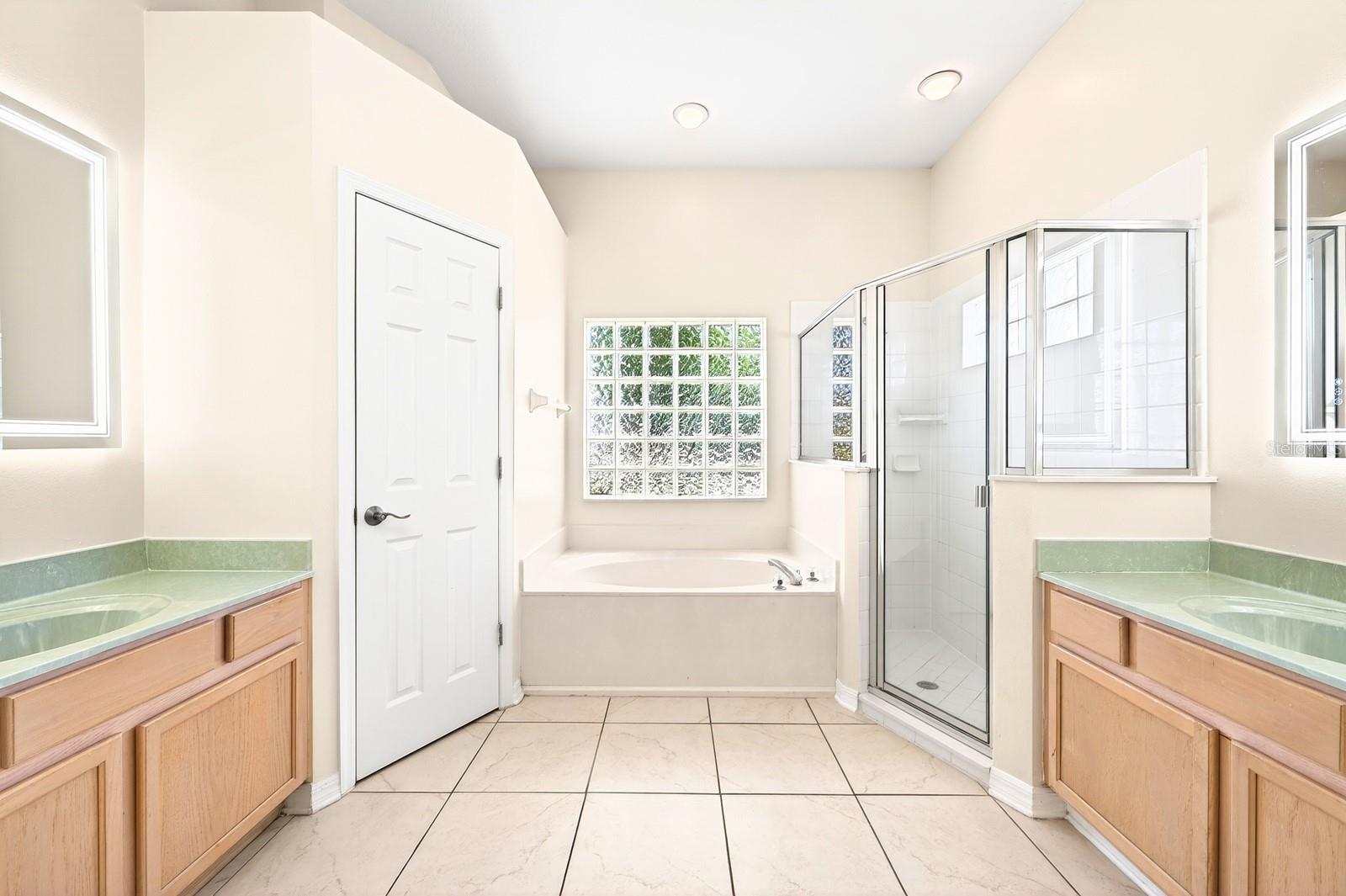 HAMPTON ESTATES - Residential