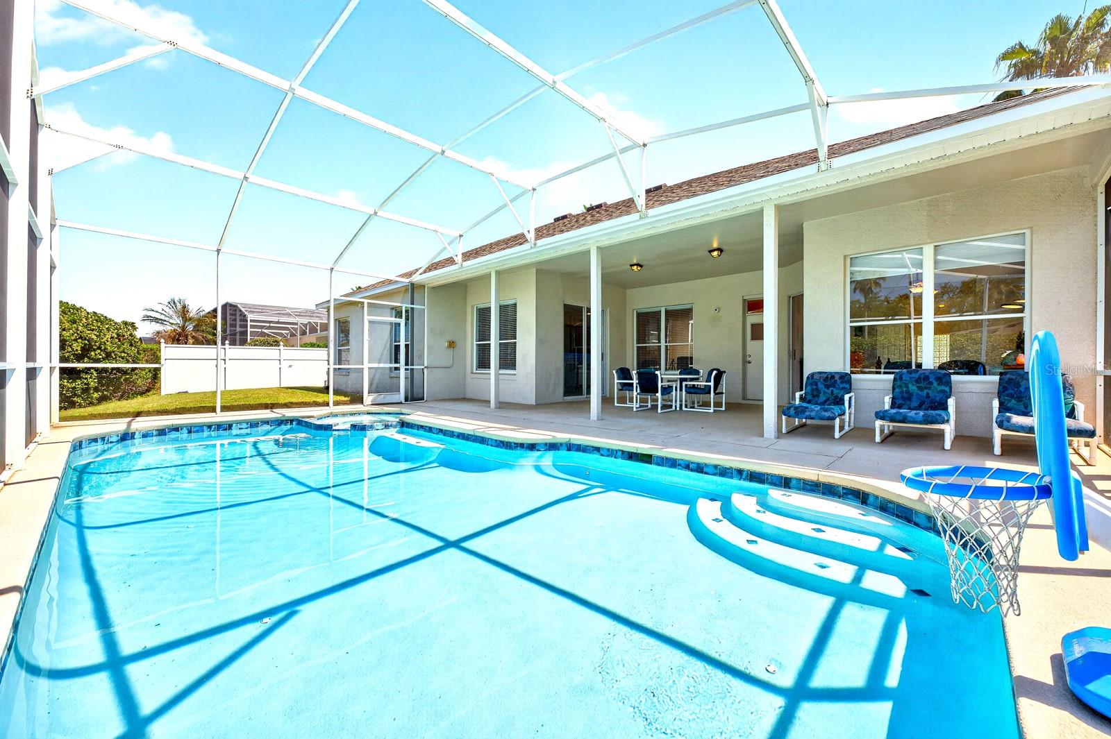 HAMPTON ESTATES - Residential