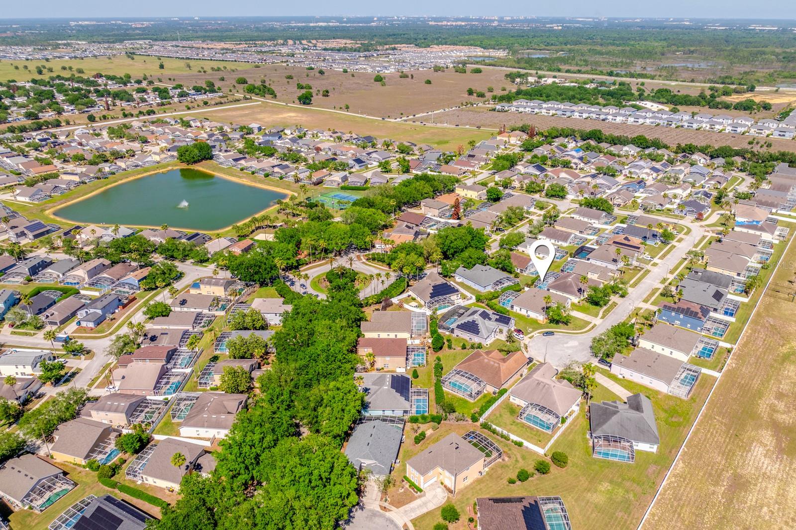 HAMPTON ESTATES - Residential