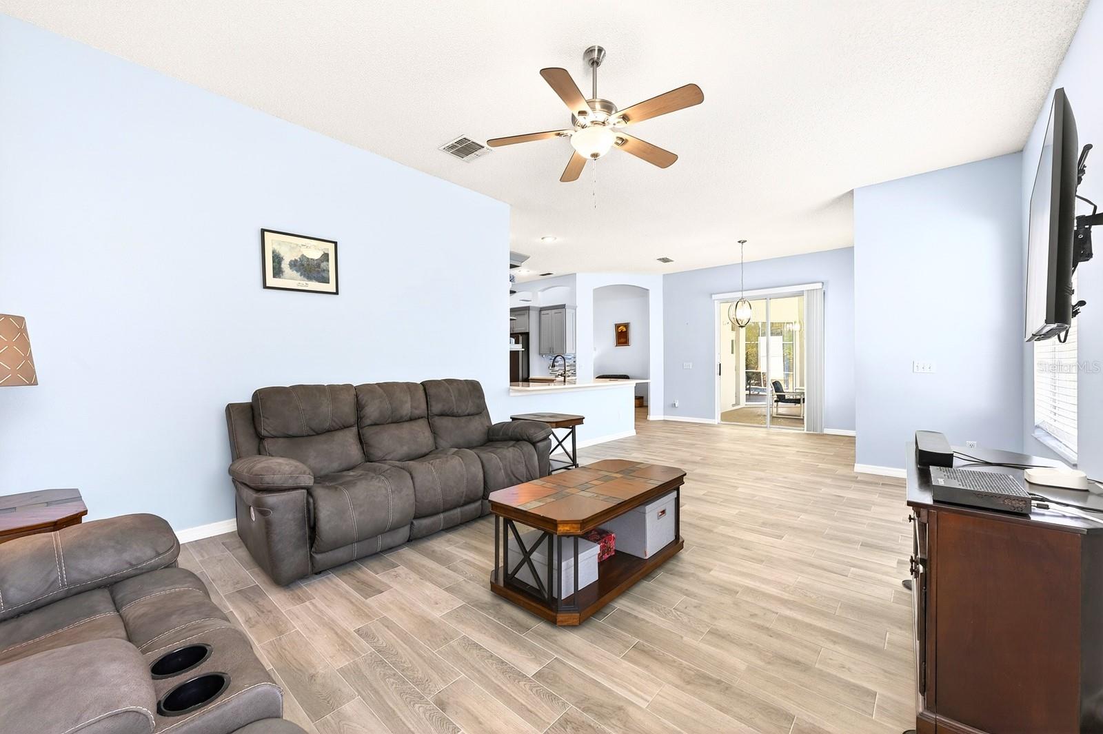 HAMPTON ESTATES - Residential