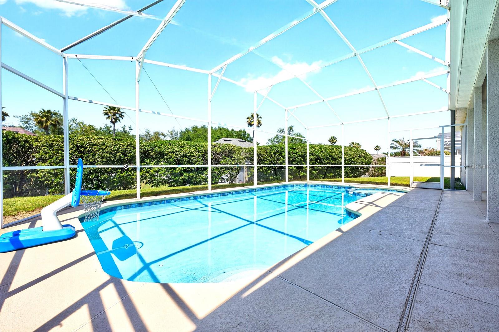 HAMPTON ESTATES - Residential