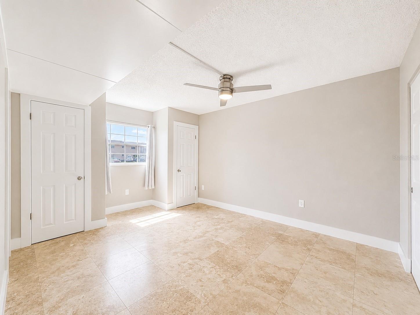 BAY POINTE CONDO - Residential