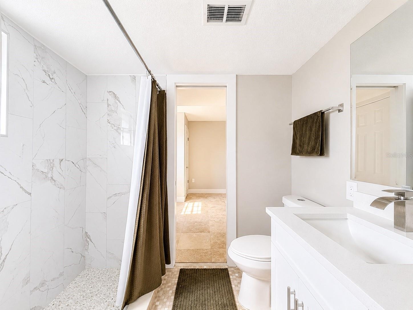 BAY POINTE CONDO - Residential