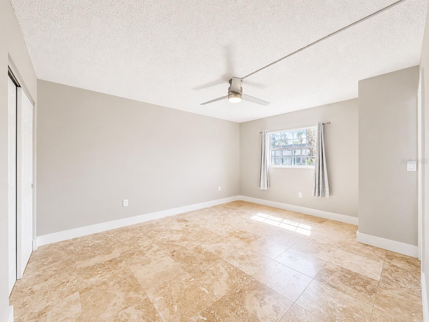 BAY POINTE CONDO - Residential