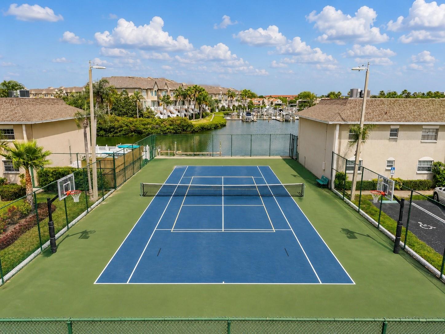 BAY POINTE CONDO - Residential
