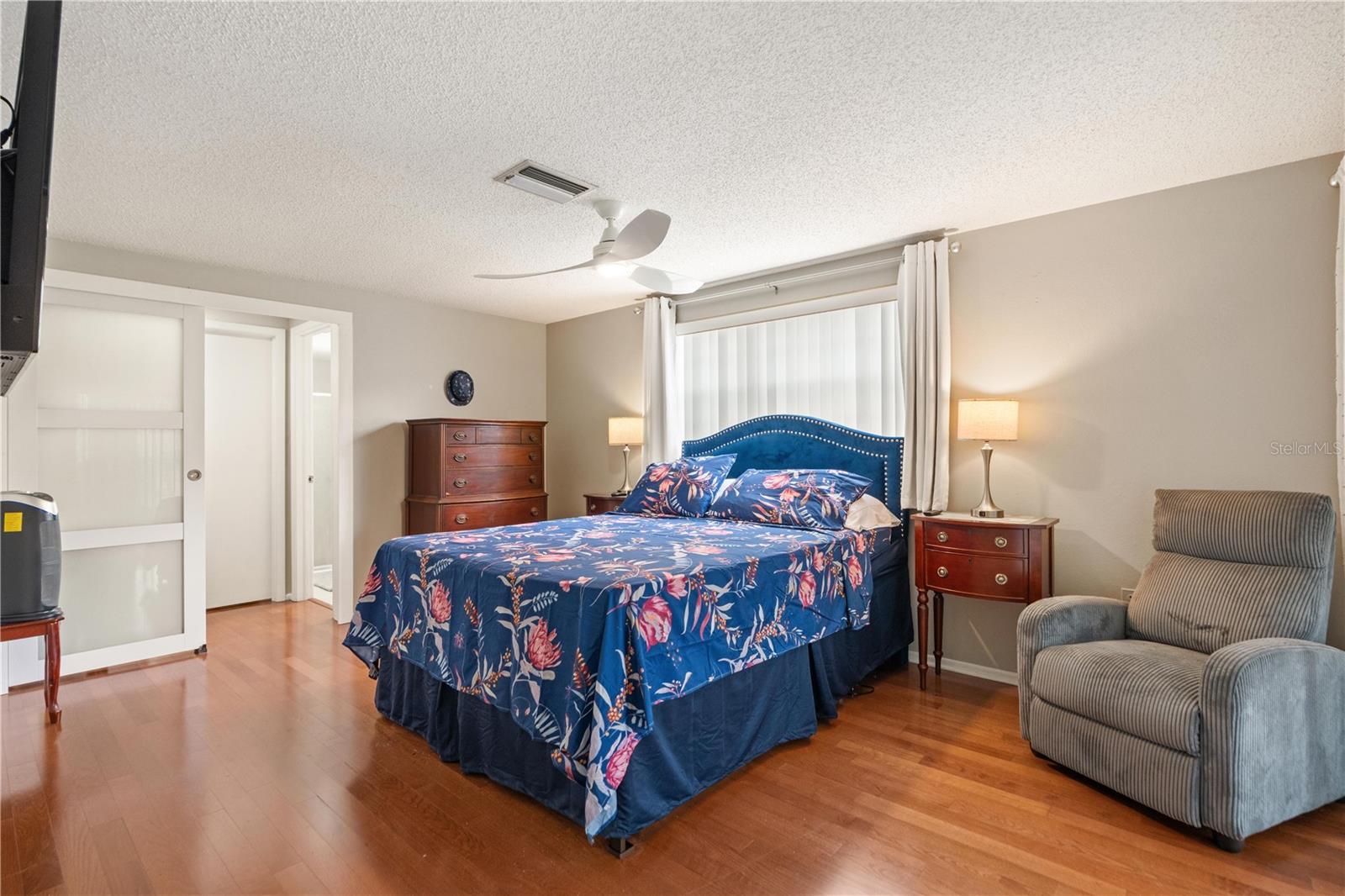 BEACON WOODS VILLAGE - Residential