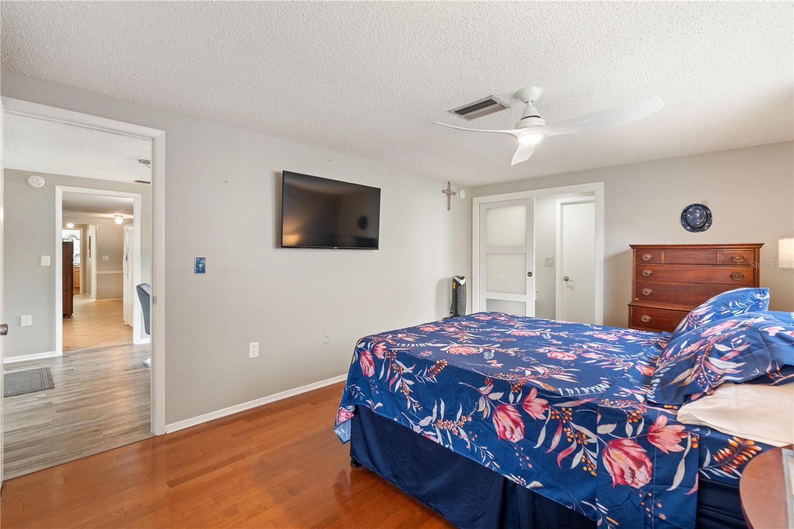 BEACON WOODS VILLAGE - Residential