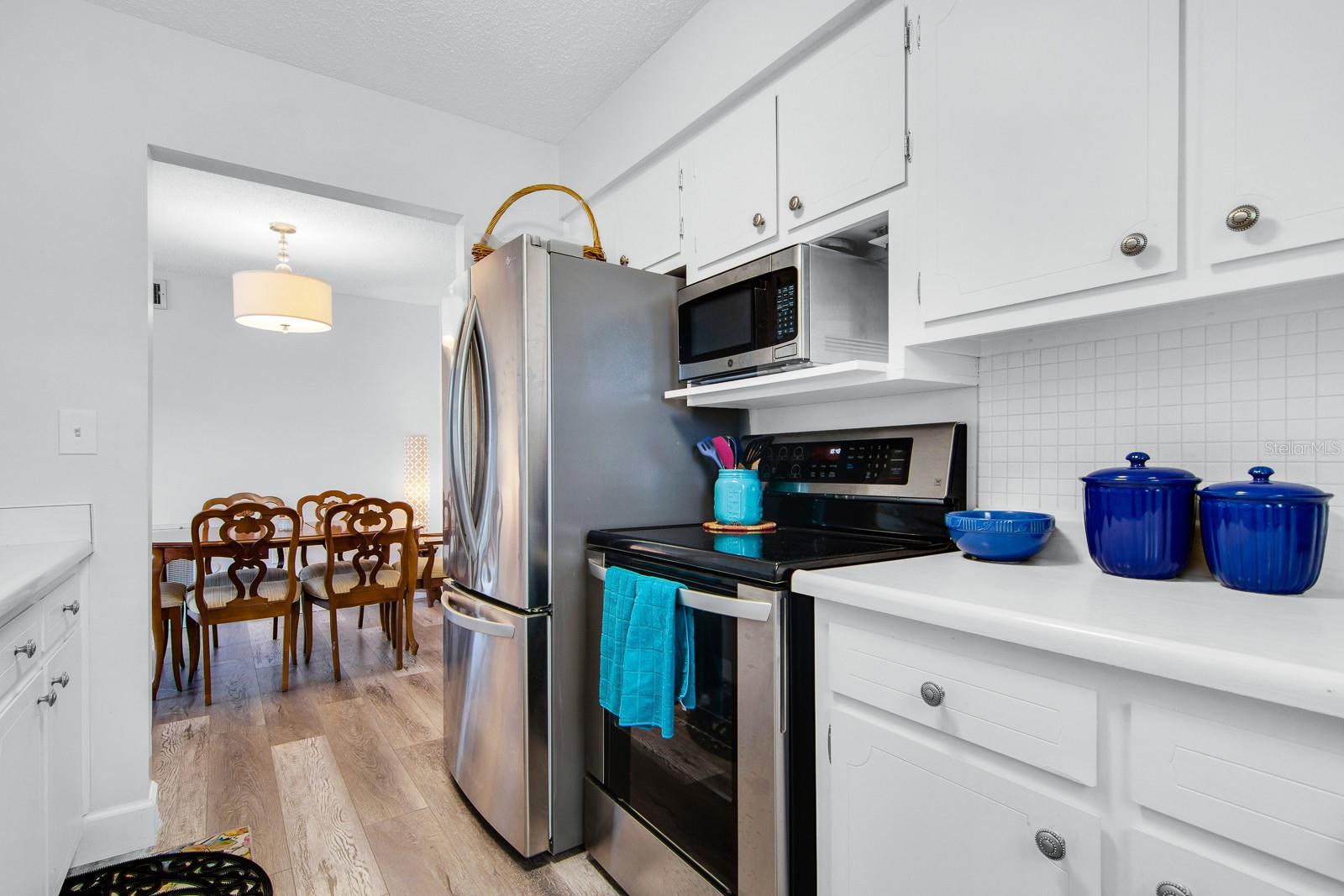 2348 SHELLEY STREET 8