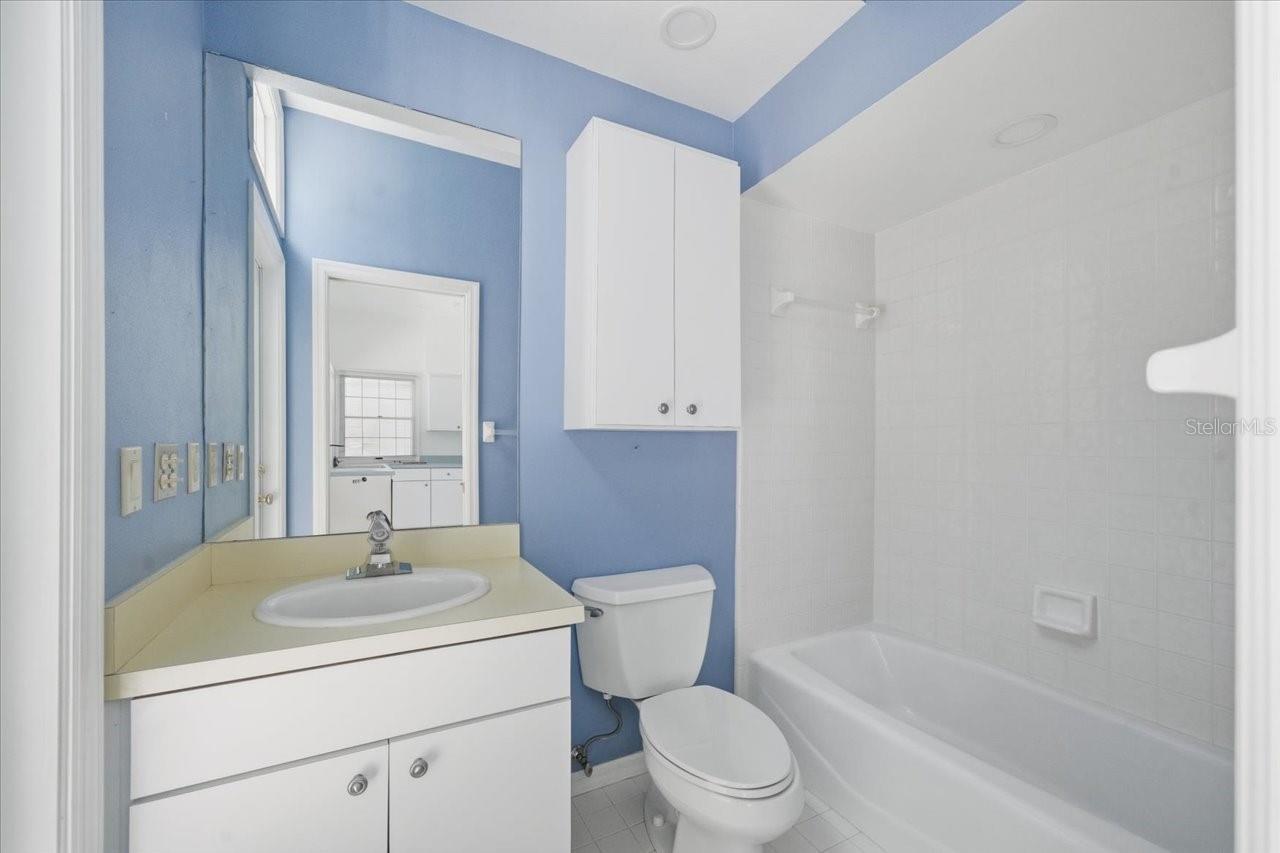 A REP OF TAMPA PALMS UNIT 1B - Residential