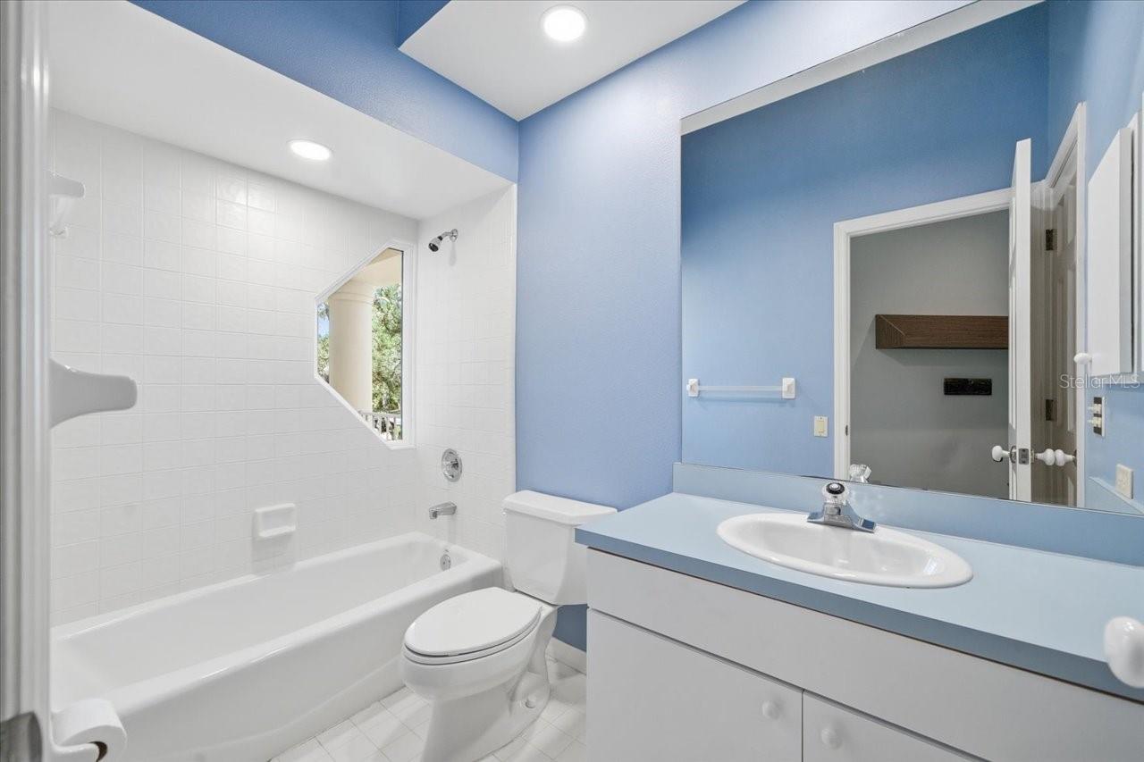 A REP OF TAMPA PALMS UNIT 1B - Residential