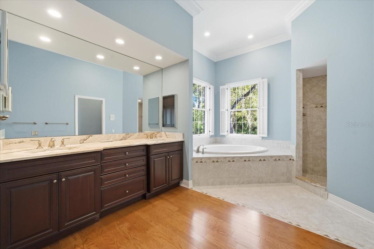 A REP OF TAMPA PALMS UNIT 1B - Residential