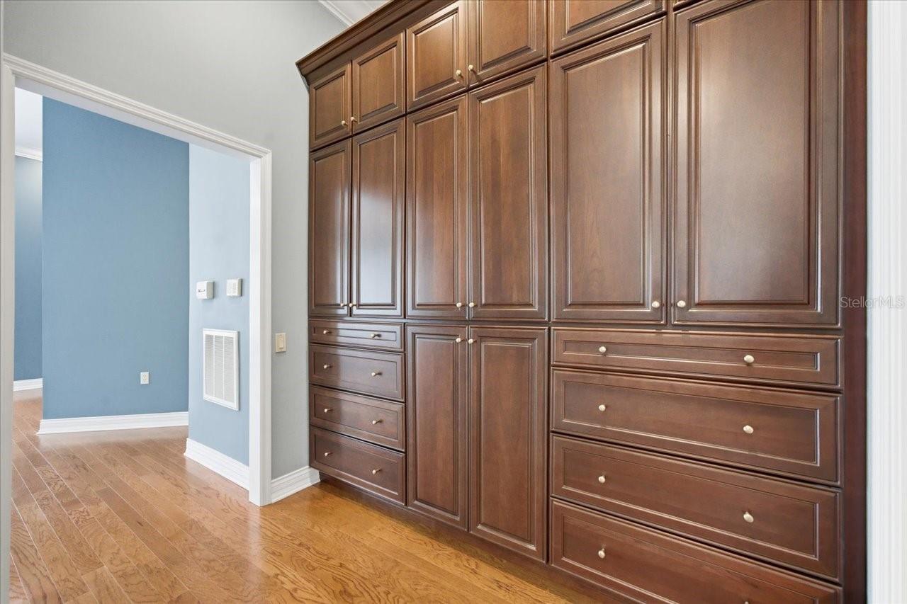 A REP OF TAMPA PALMS UNIT 1B - Residential