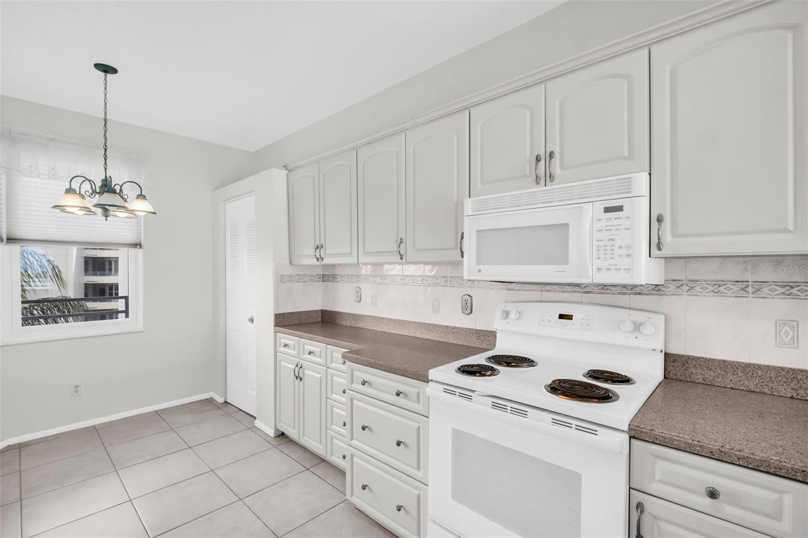 HARBOURSIDE CONDO - Residential