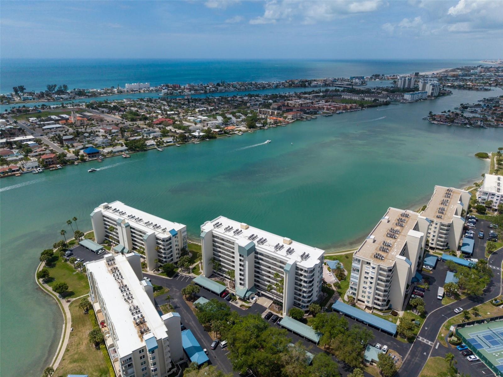 HARBOURSIDE CONDO - Residential