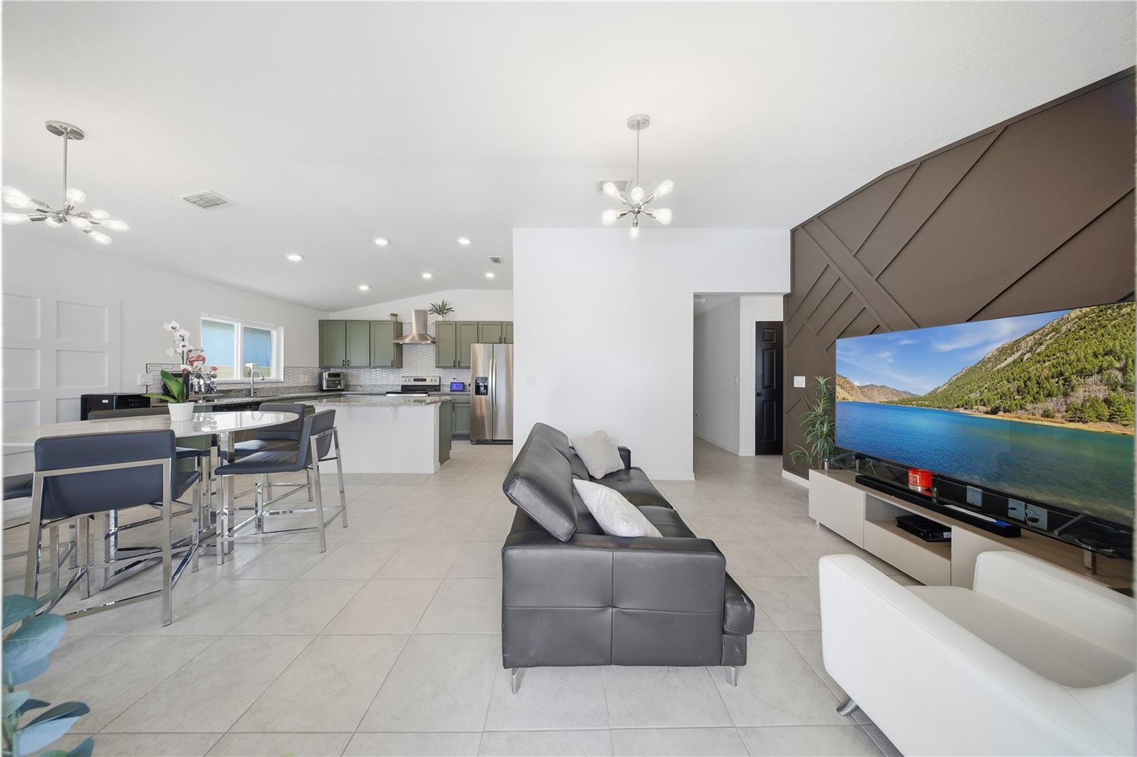 3178 EAGLE HAMMOCK CIRCLE