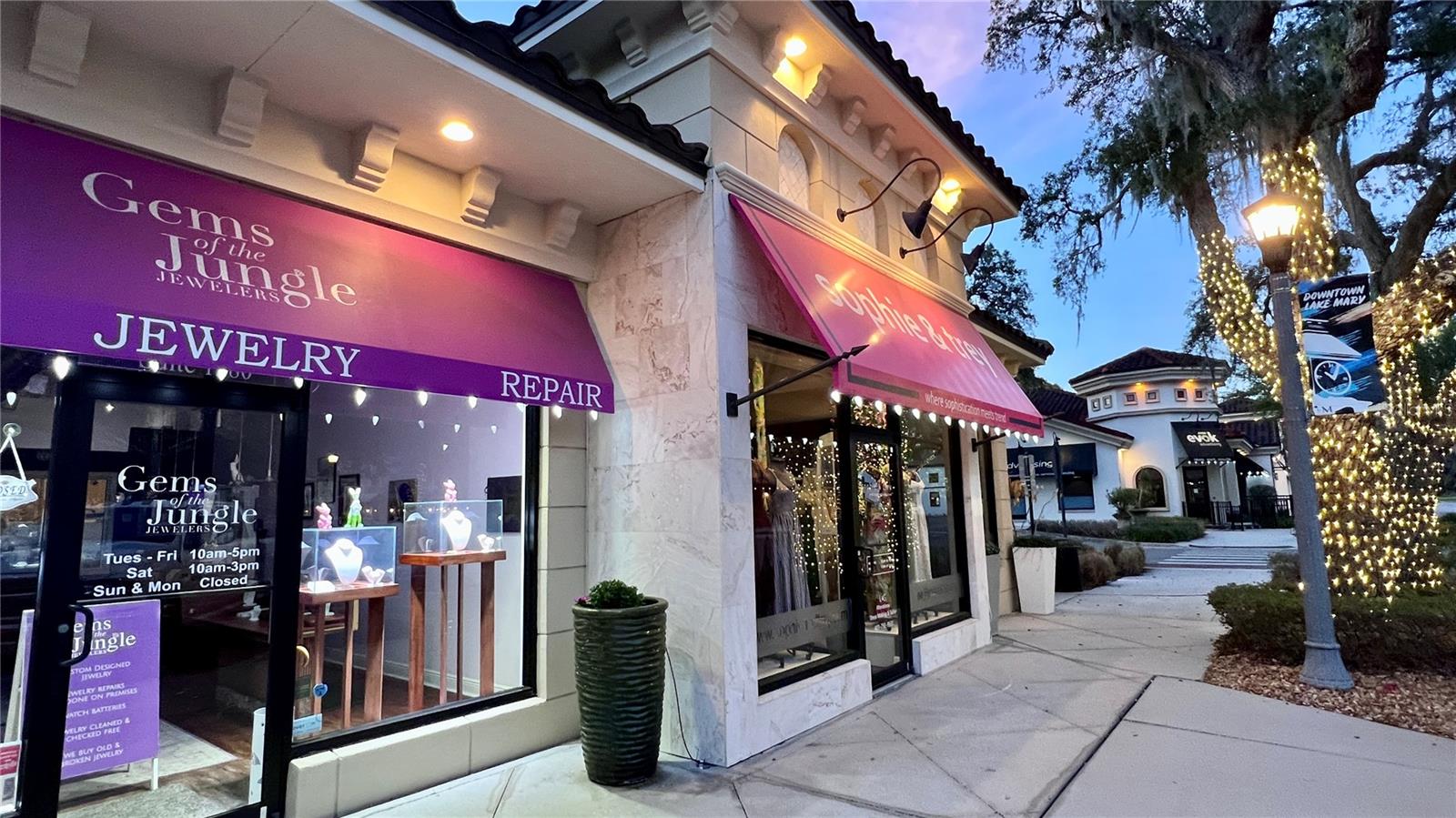 CRYSTAL LAKE CONDOMINIUM - Residential