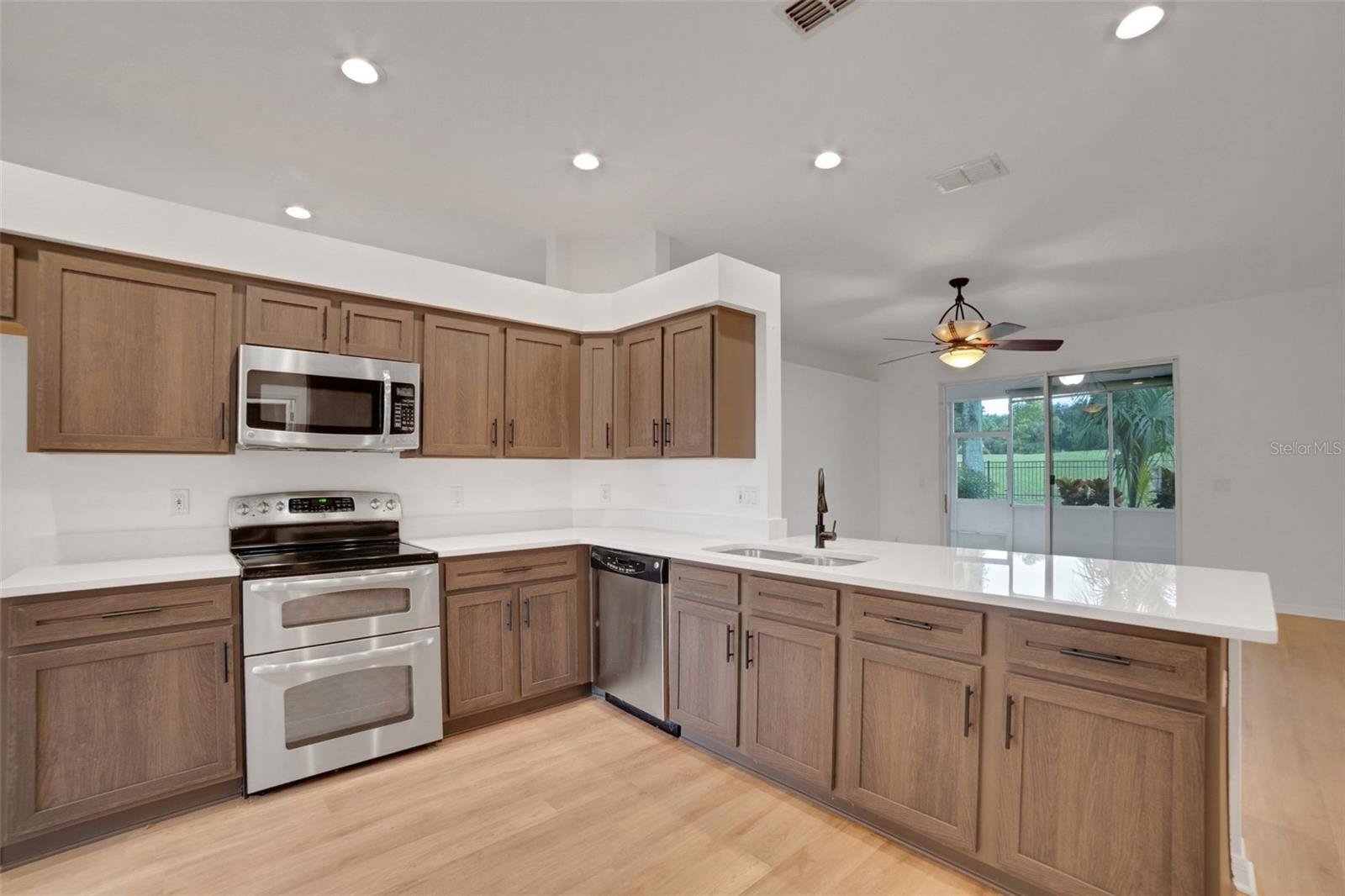 3897 BEACON RIDGE WAY
