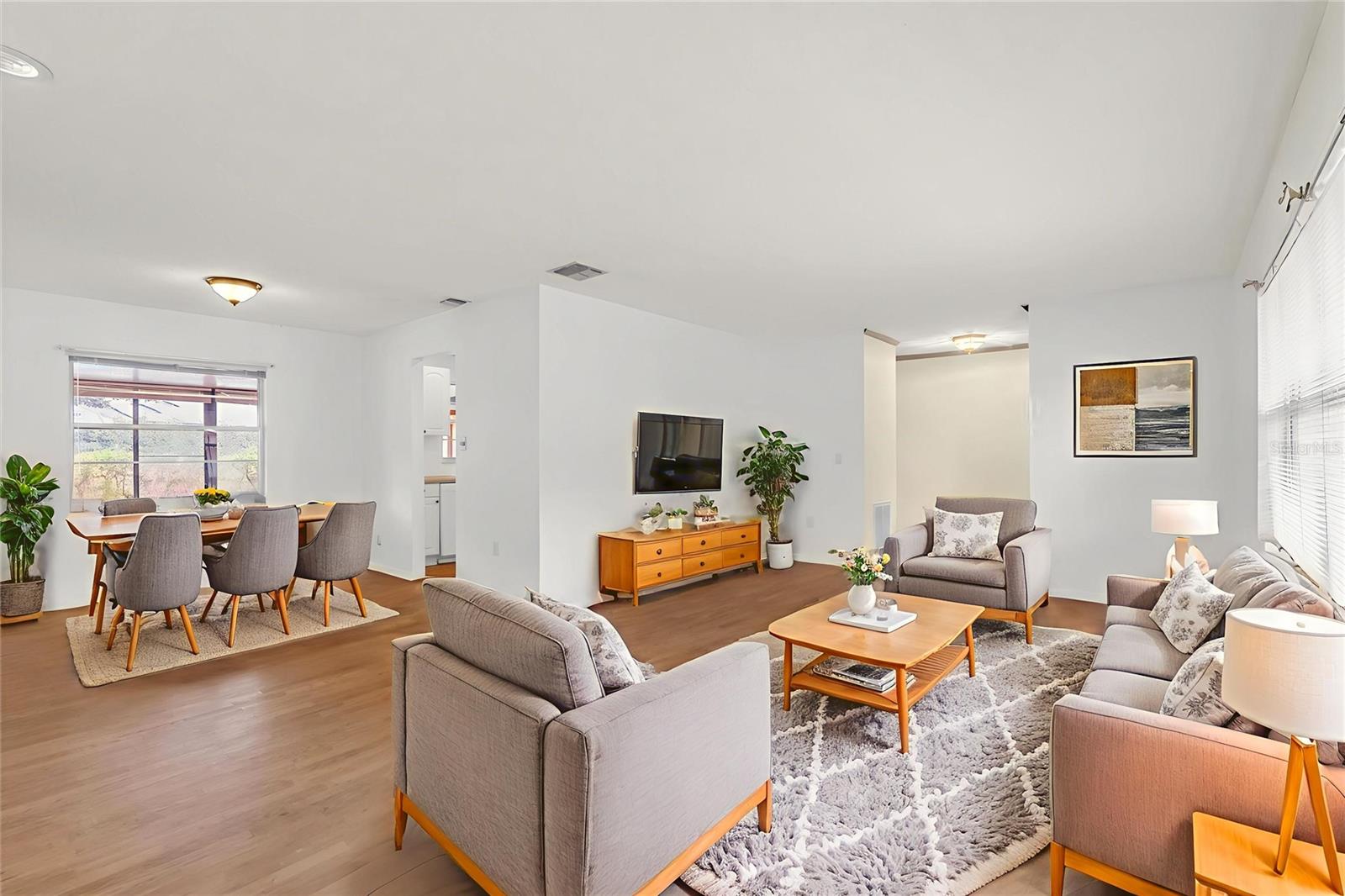 SAND LAKE HILLS - Residential Lease