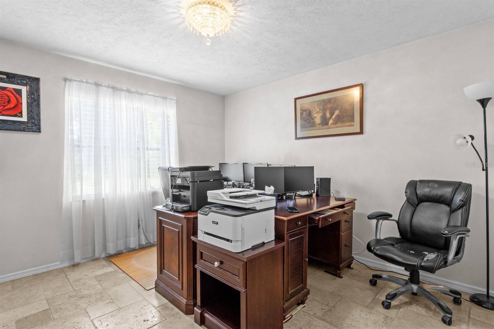 FOREST LAKE 6826 - Residential