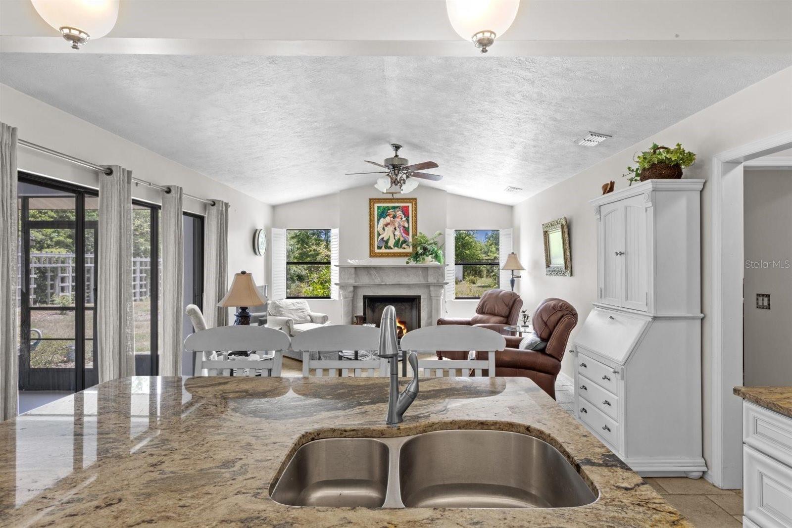 FOREST LAKE 6826 - Residential